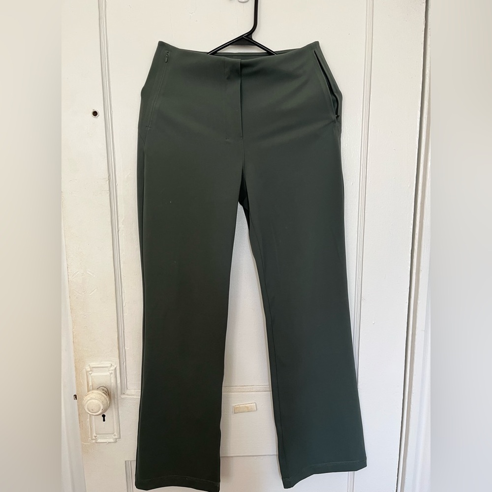 Lululemon high-rise pull on pant- forest green